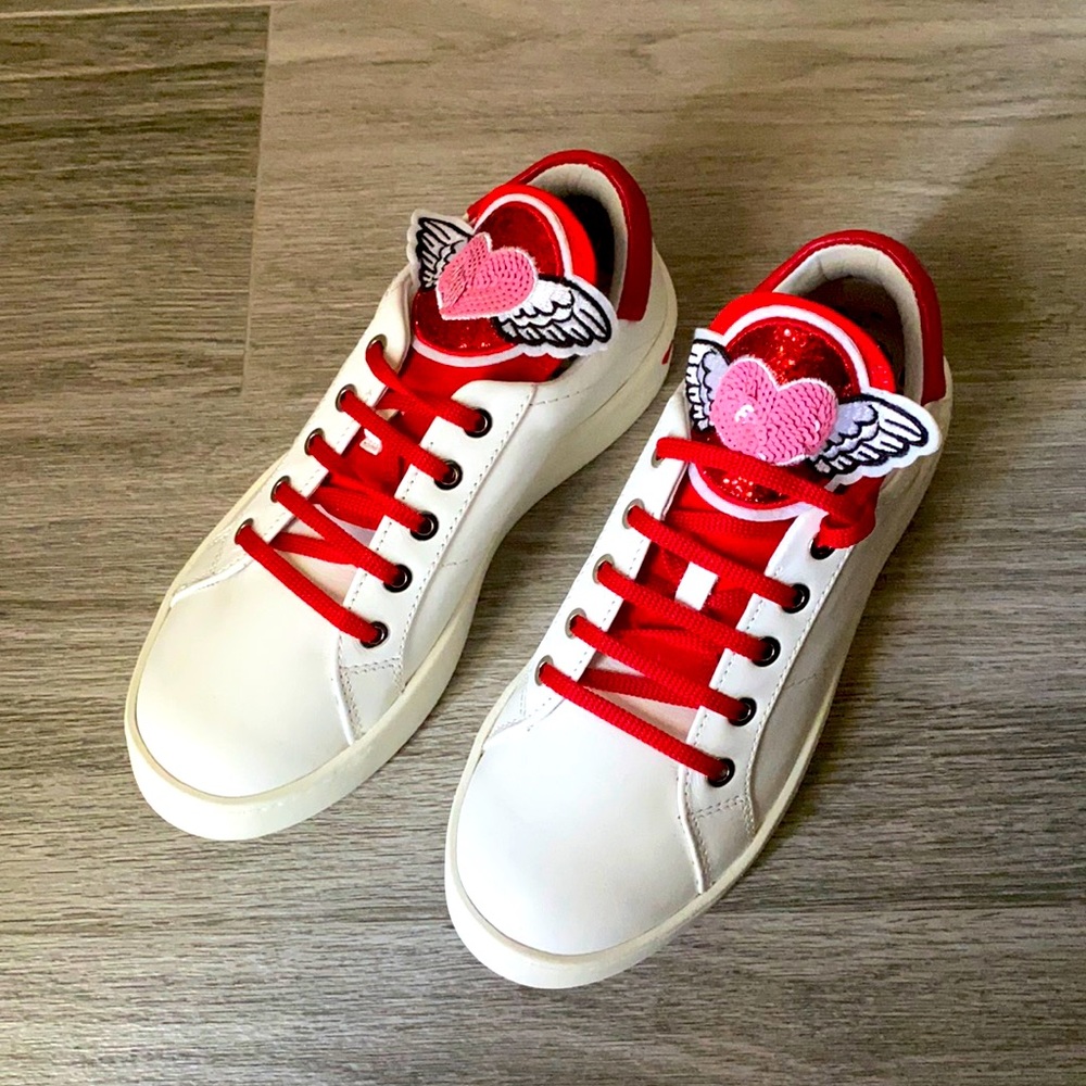 Love Moschino white and red brand new